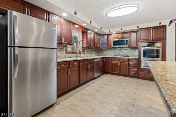 $3,500 | 85 Merseles Street, Jersey City, NJ 07302