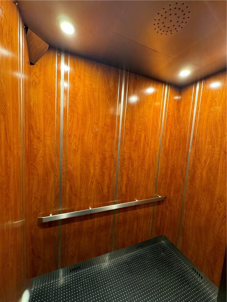 2190 Boston Road, Unit 3H Bronx, NY 10462 - Photo 16 of 17 New Elevators