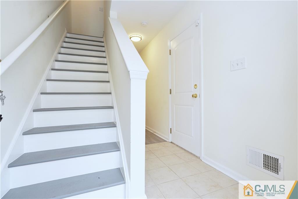 5 Alfred Avenue Somerset, NJ 08873 - Photo 4 of 27