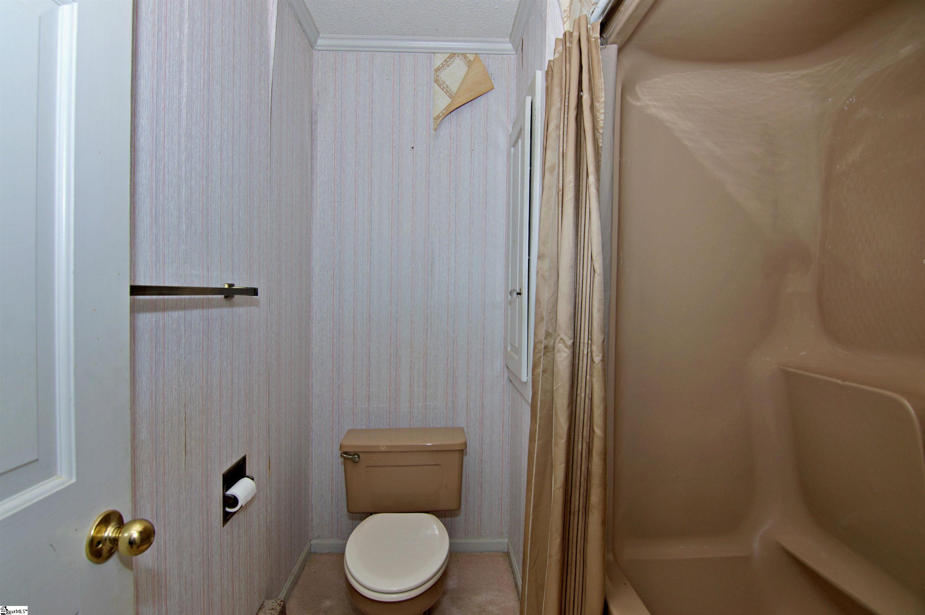 11051 Lake Ridge Lane Seneca, SC 29672 - Photo 11 of 48 Gallery Image 11
