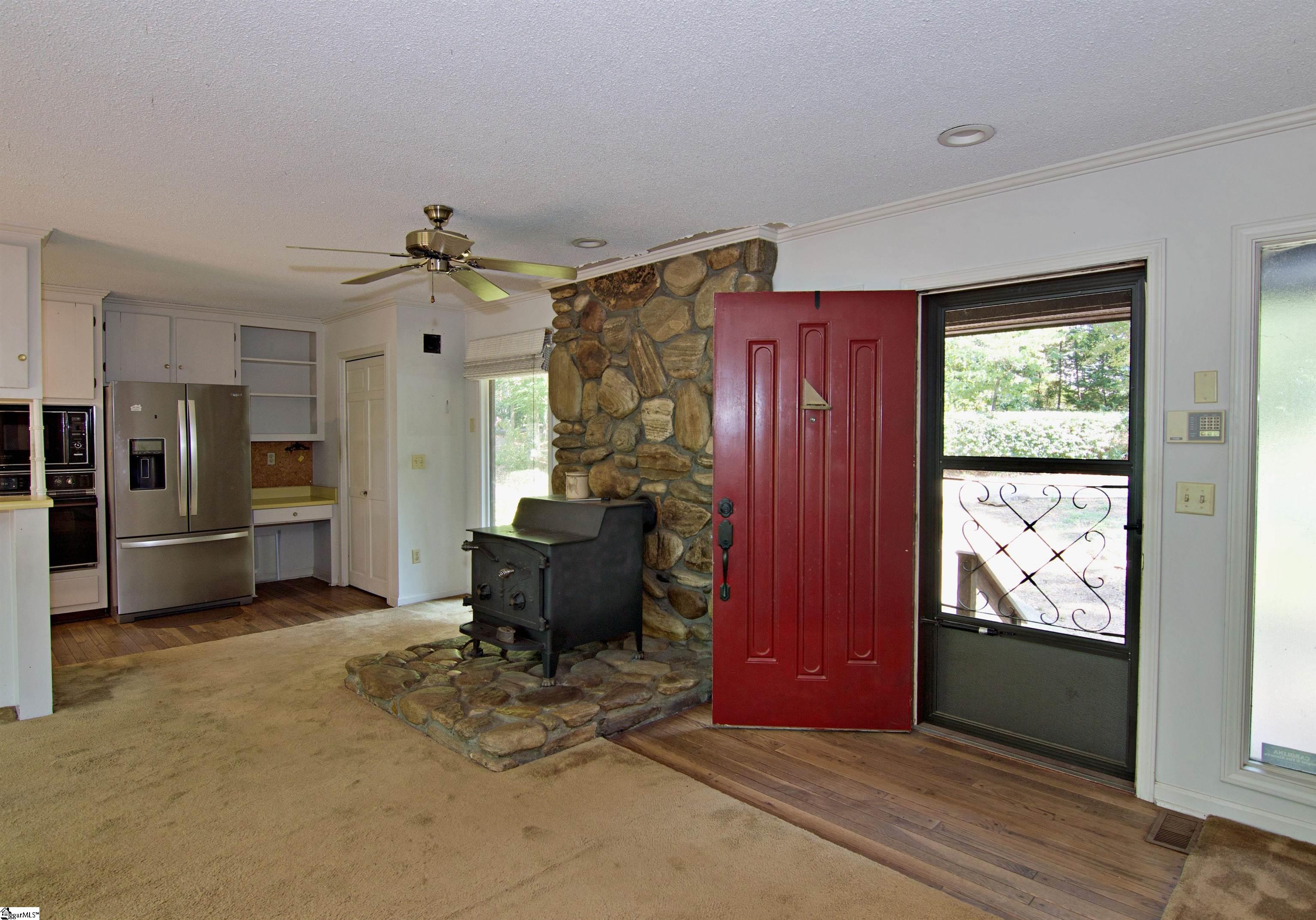 11051 Lake Ridge Lane Seneca, SC 29672 - Photo 4 of 48 Gallery Image 4