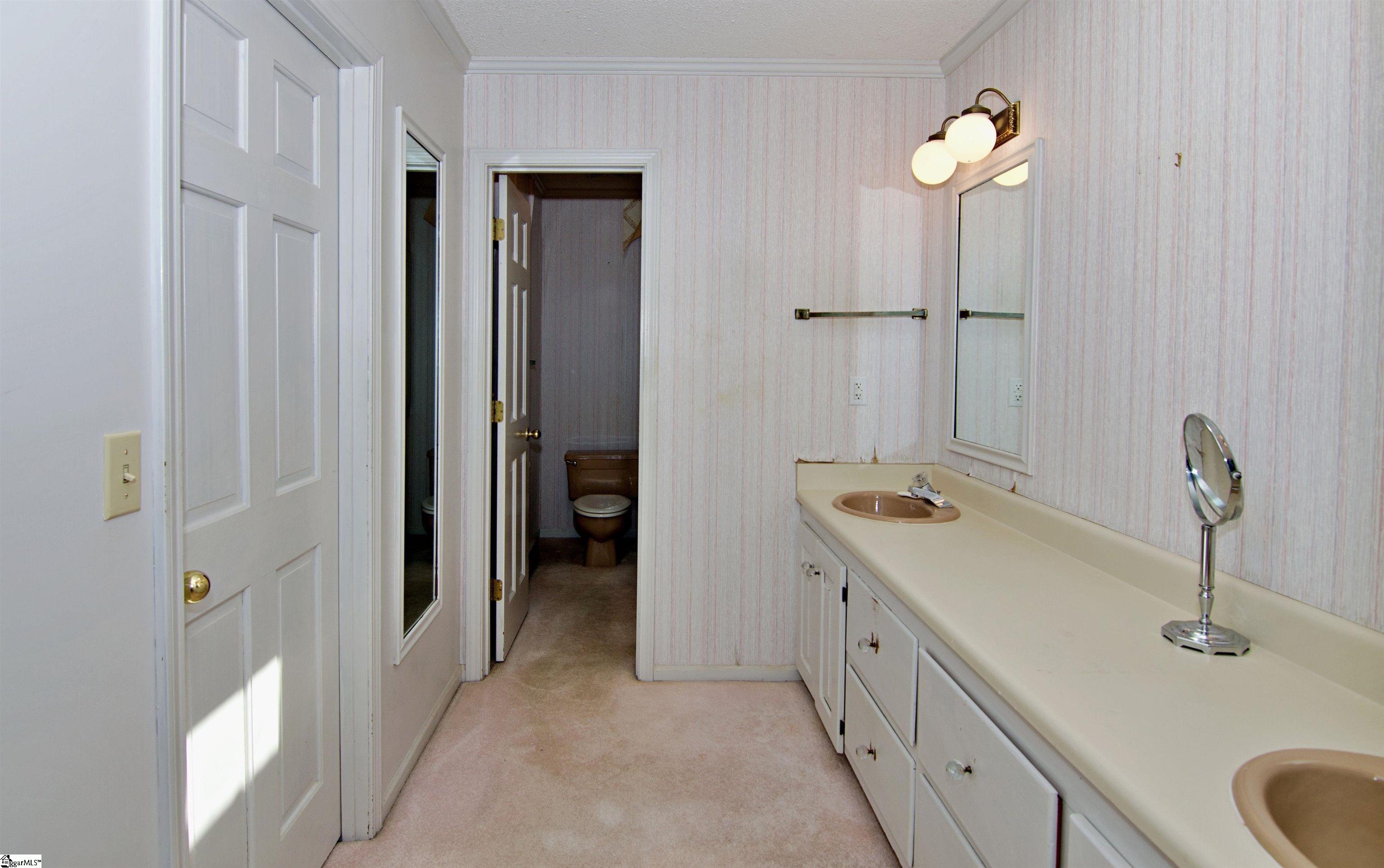 11051 Lake Ridge Lane Seneca, SC 29672 - Photo 10 of 48 Gallery Image 10
