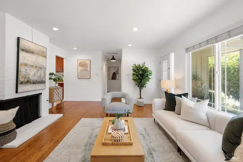 $989,000 | 1230 Cambridge Street, Novato, CA 94947