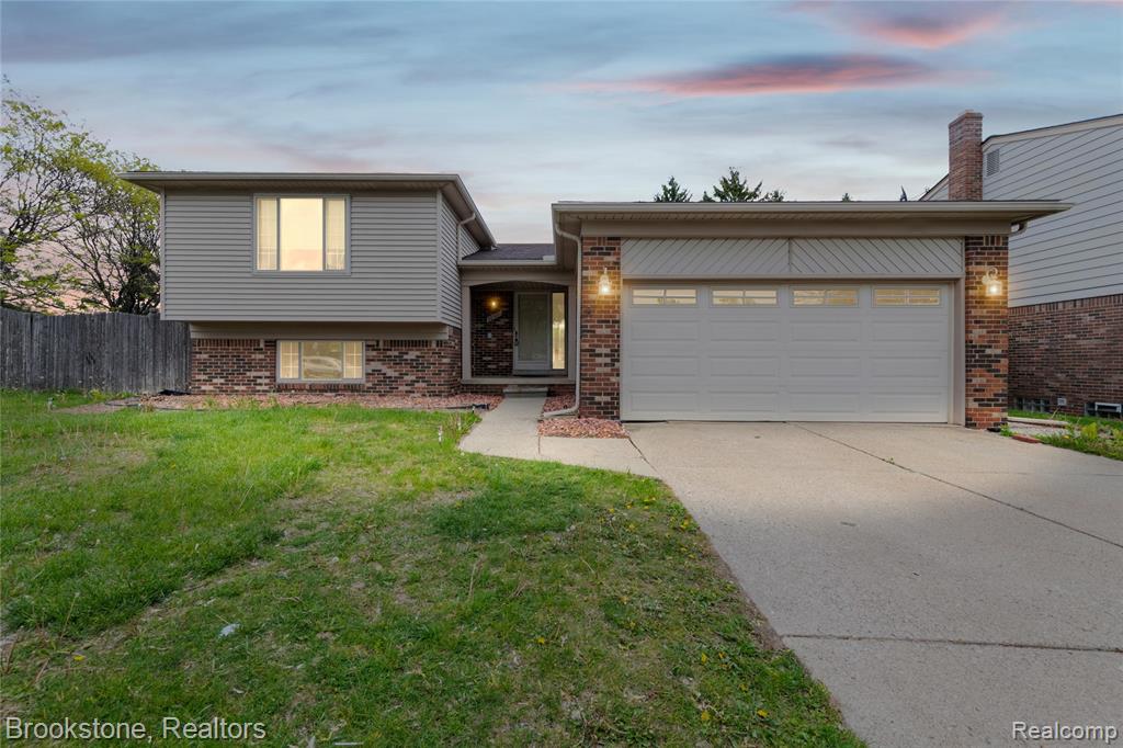 38982 Sutton Drive Sterling Heights, MI 48310 - Photo 2 of 27