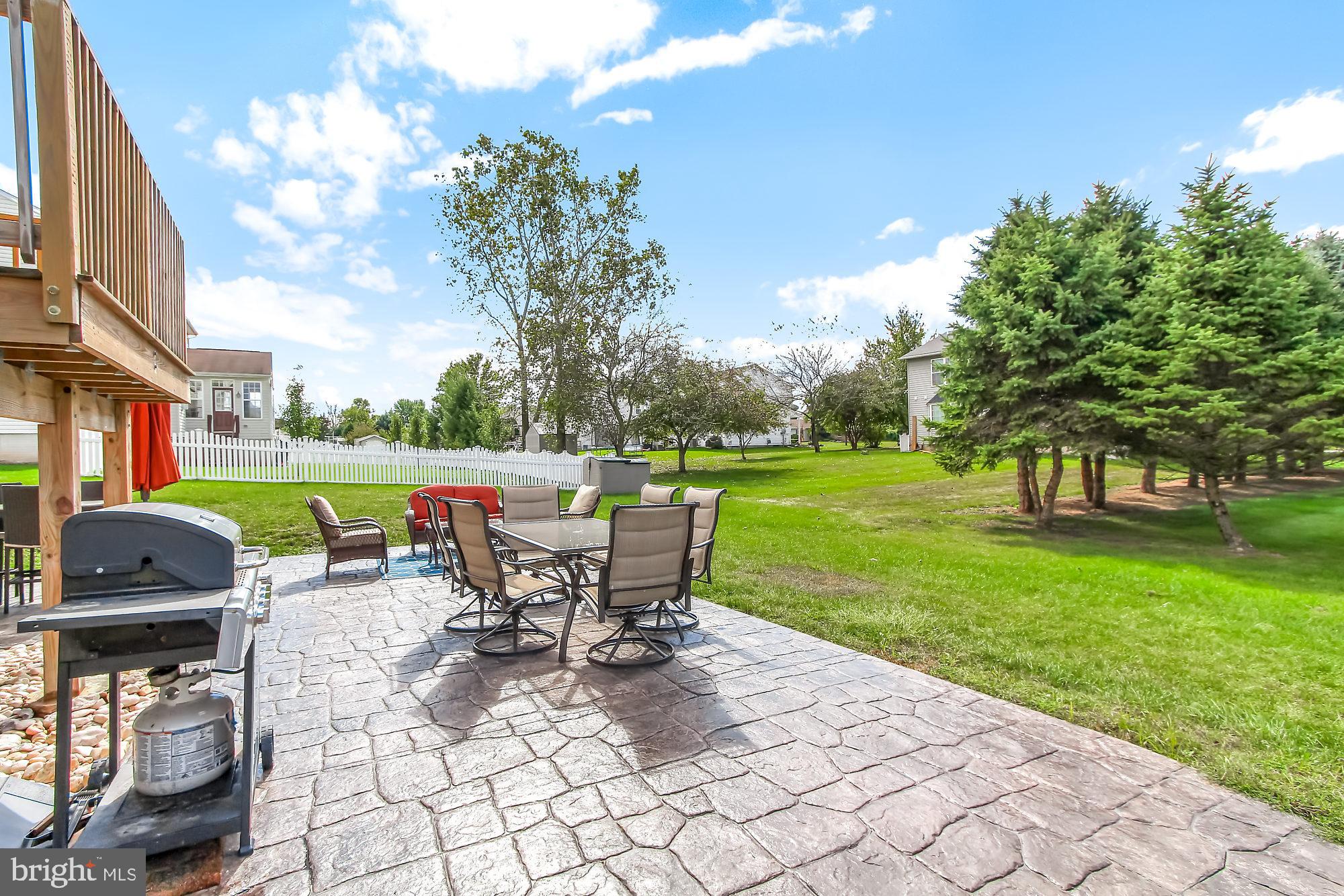 3325 Lewisberry Road York, PA 17404 - Photo 25 of 28 Patio
