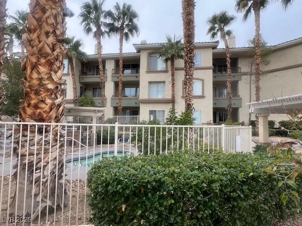 $259,000 | 7173 South Durango Drive, Unit 308, Las Vegas, NV 89113