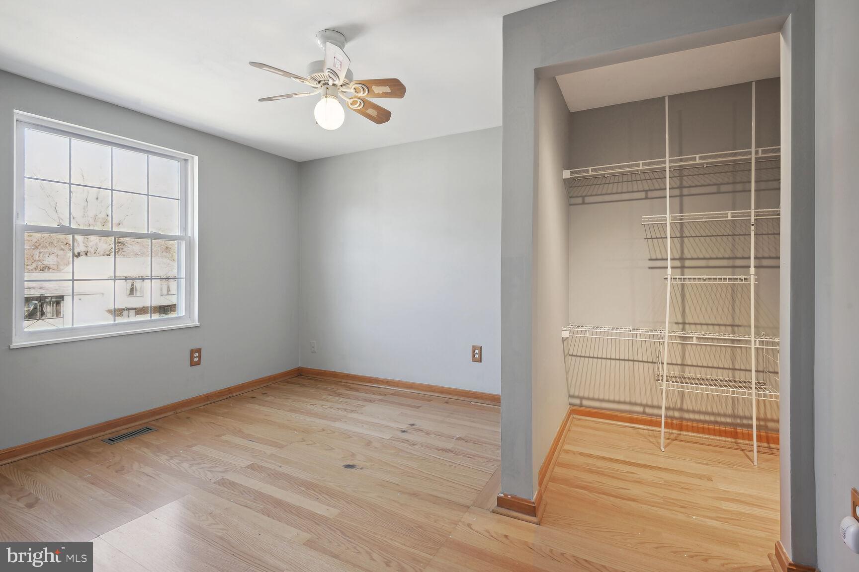 120 North Garfield Road Sterling, VA 20164 - Photo 13 of 19 3rd Bedroom w/large Walk in Closet or Desk Space