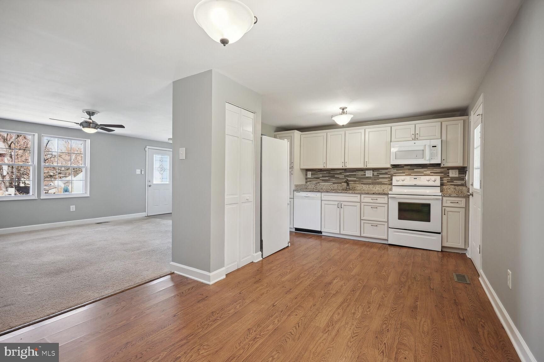 120 North Garfield Road Sterling, VA 20164 - Photo 6 of 19 Kitchen with Granite Counters, Large Pantry