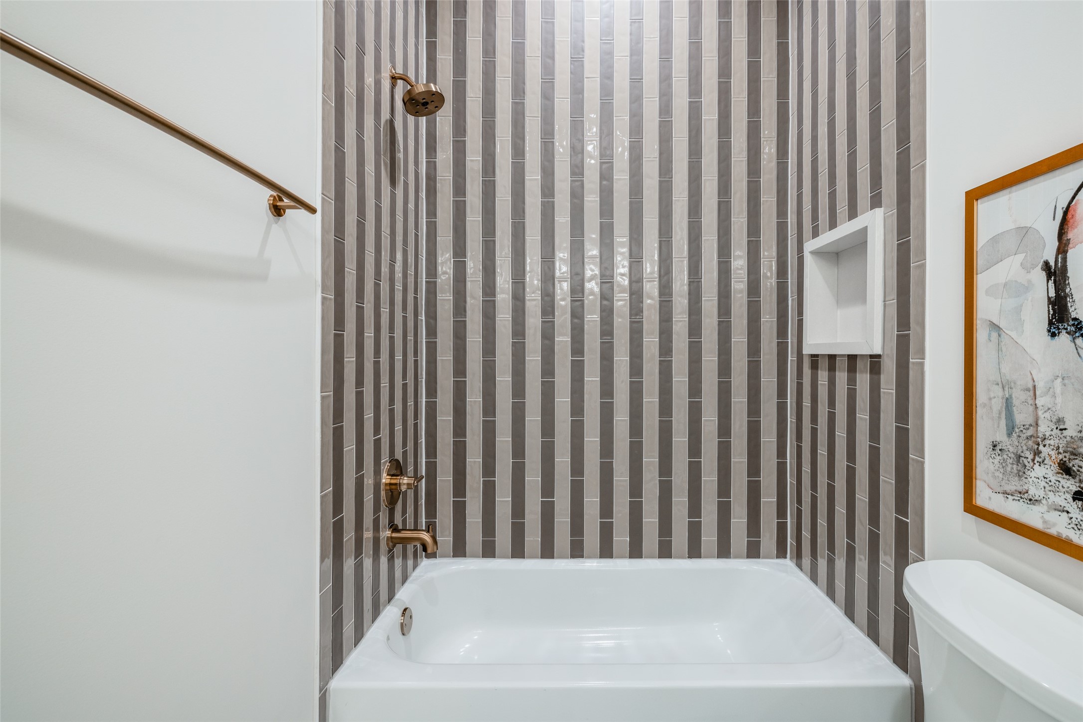 1701 Banks Street Houston, TX 77098 - Photo 38 of 50 a bathroom with a bathtub