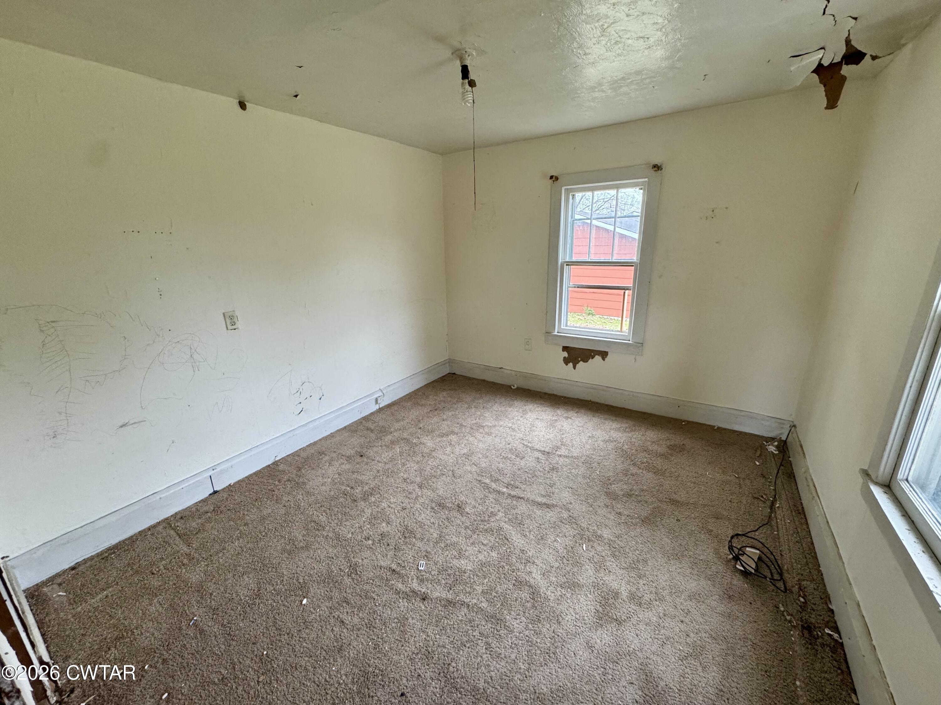 702 Gibson Road Trenton, TN 38382 - Photo 10 of 16 IMG_2314