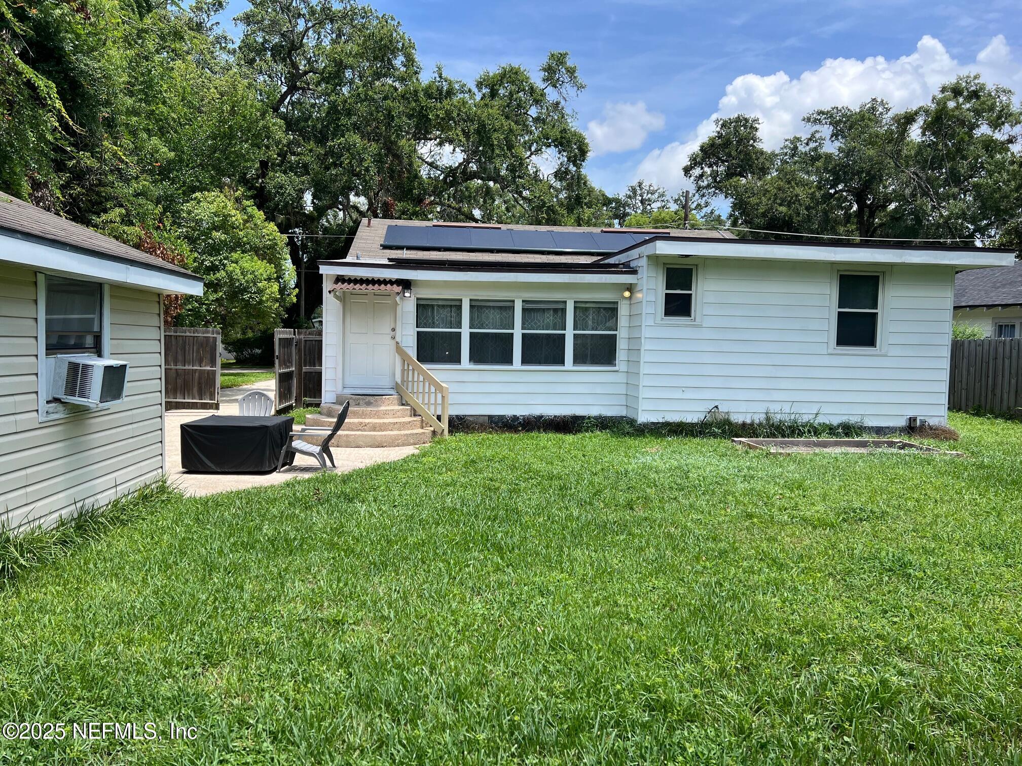 1612 Greenridge Road Jacksonville, FL 32207 - Photo 2 of 34 Backyard