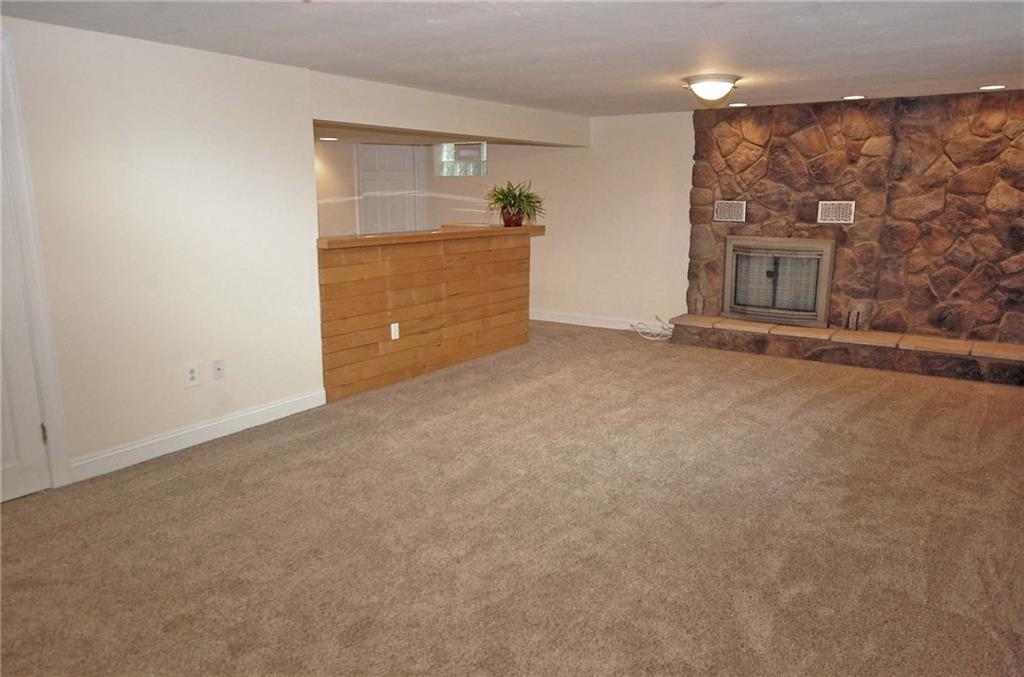 727 Pinetree Road Mt. Lebanon, PA 15243 - Photo 18 of 25 Gallery Image 18