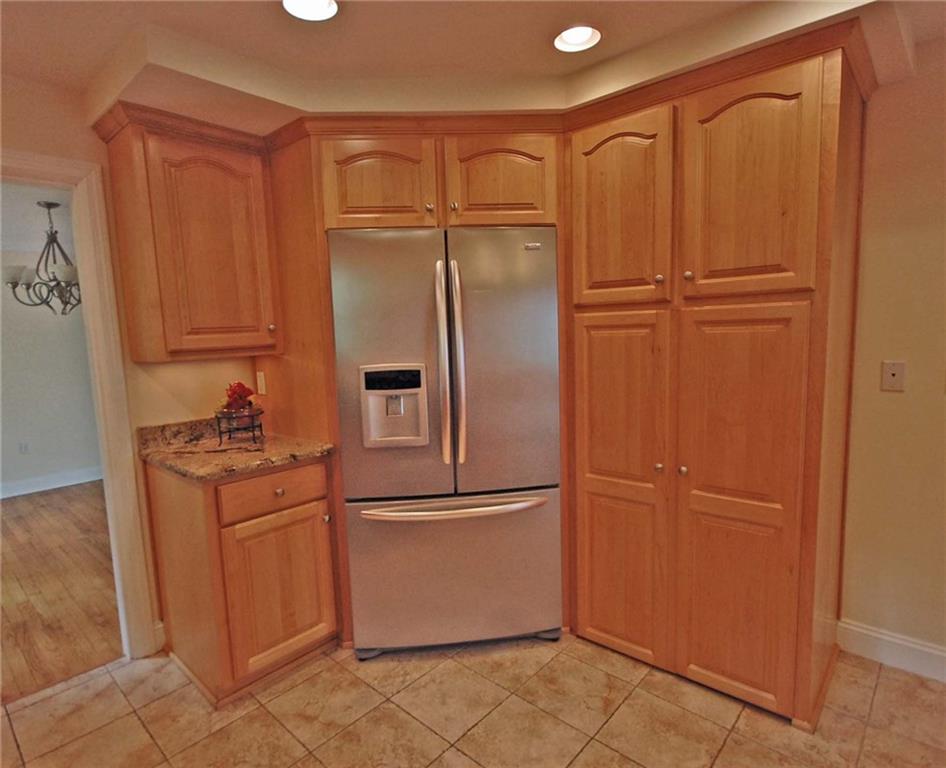 727 Pinetree Road Mt. Lebanon, PA 15243 - Photo 5 of 25 Gallery Image 5