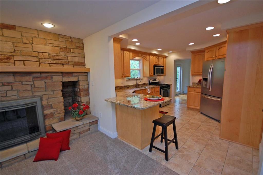 727 Pinetree Road Mt. Lebanon, PA 15243 - Photo 6 of 25 Gallery Image 6