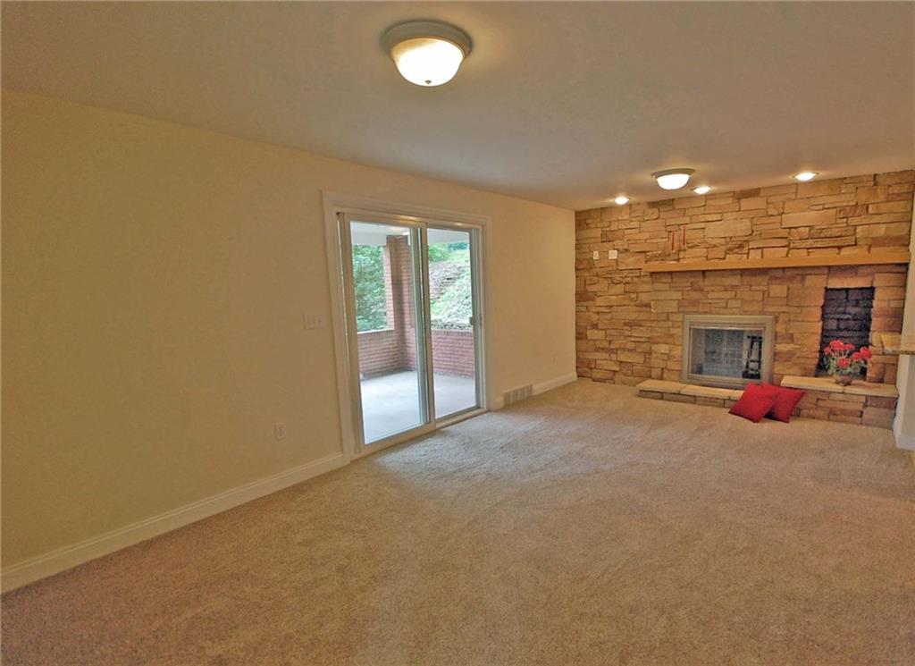 727 Pinetree Road Mt. Lebanon, PA 15243 - Photo 7 of 25 Gallery Image 7
