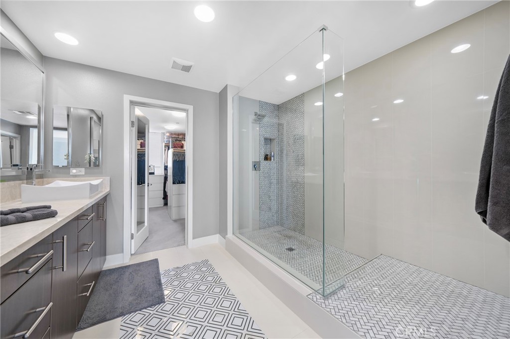 55 Gramercy Irvine, CA 92612 - Photo 16 of 31