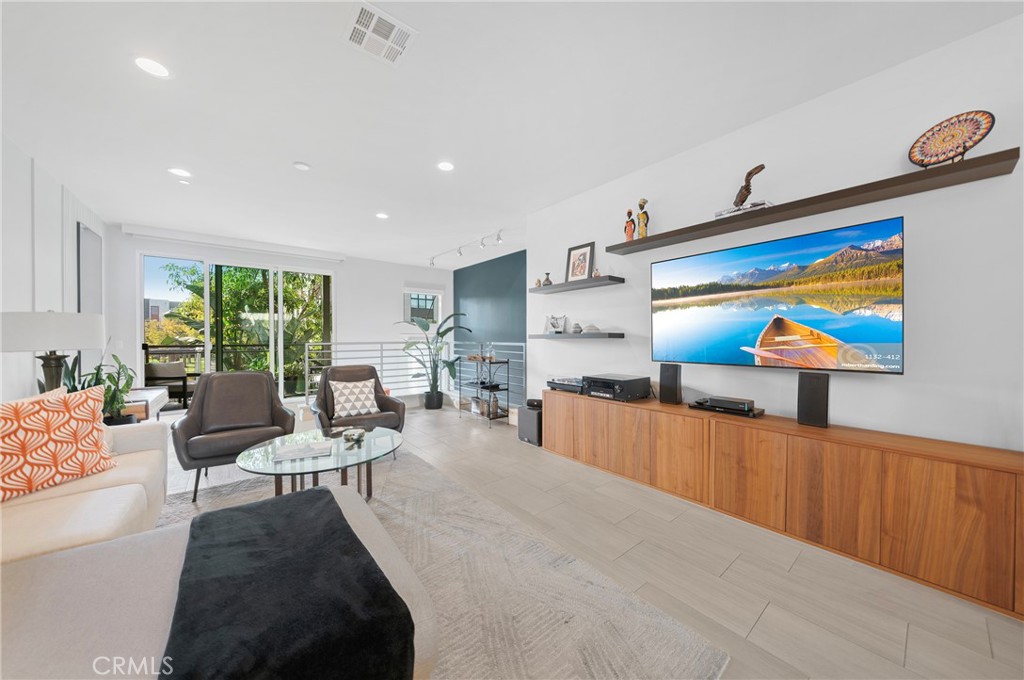 55 Gramercy Irvine, CA 92612 - Photo 5 of 31