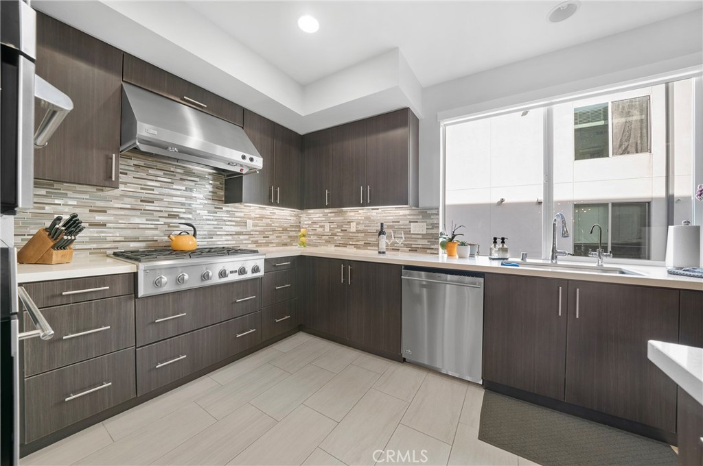 55 Gramercy Irvine, CA 92612 - Photo 10 of 31