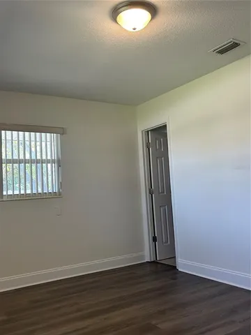 $2,400 | 4601 West Oakellar Avenue, Tampa, FL 33611