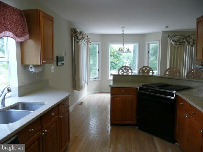381 Valley Stream Road Severna Park, MD 21146 - Photo 18 of 22 Kitchen