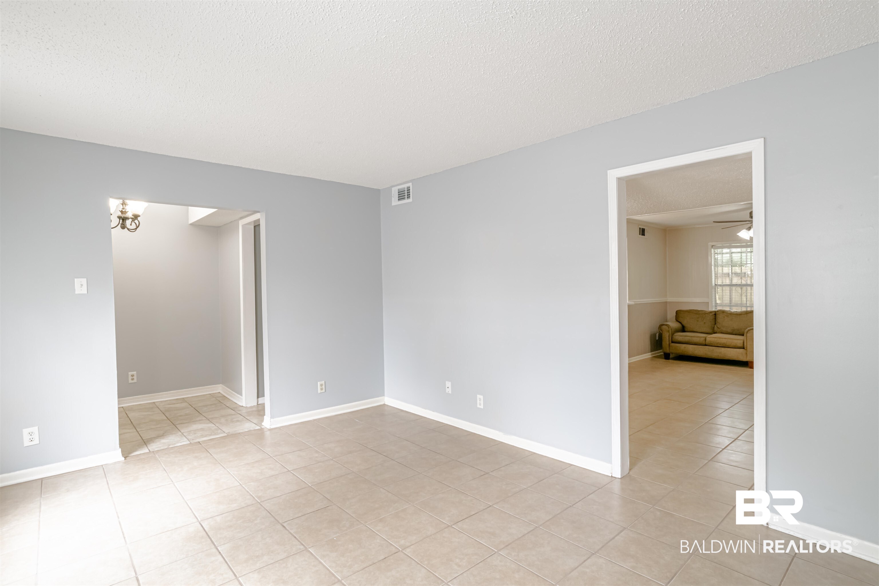 4017 Cottage Hill Road, Unit 30 Mobile, AL 36609 - Photo 7 of 27