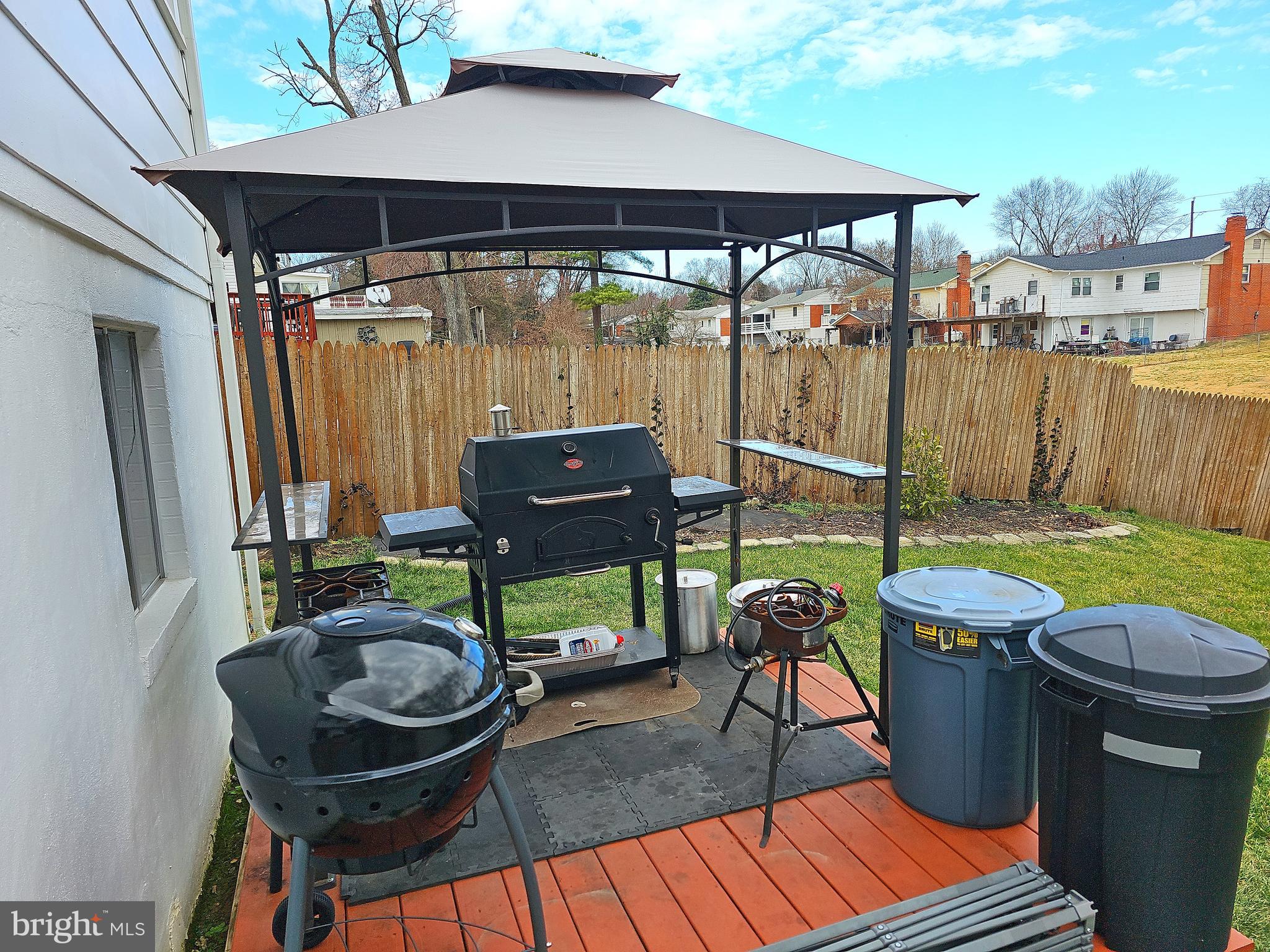 14143 Grayson Road Woodbridge, VA 22191 - Photo 54 of 58 Large back patio area