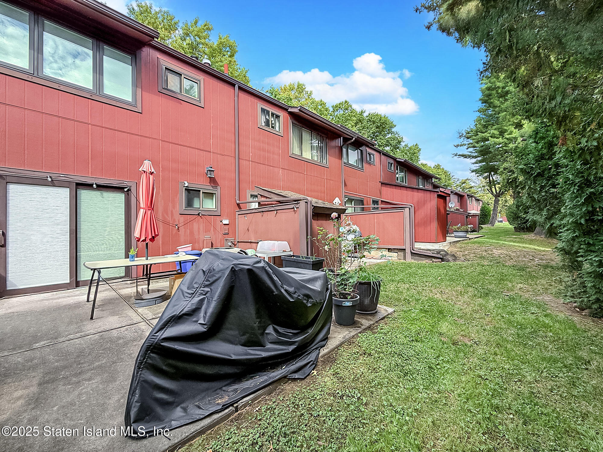 31 Pierpont Place Staten Island, NY 10314 - Photo 21 of 23 a view of backyard with outdoor seating