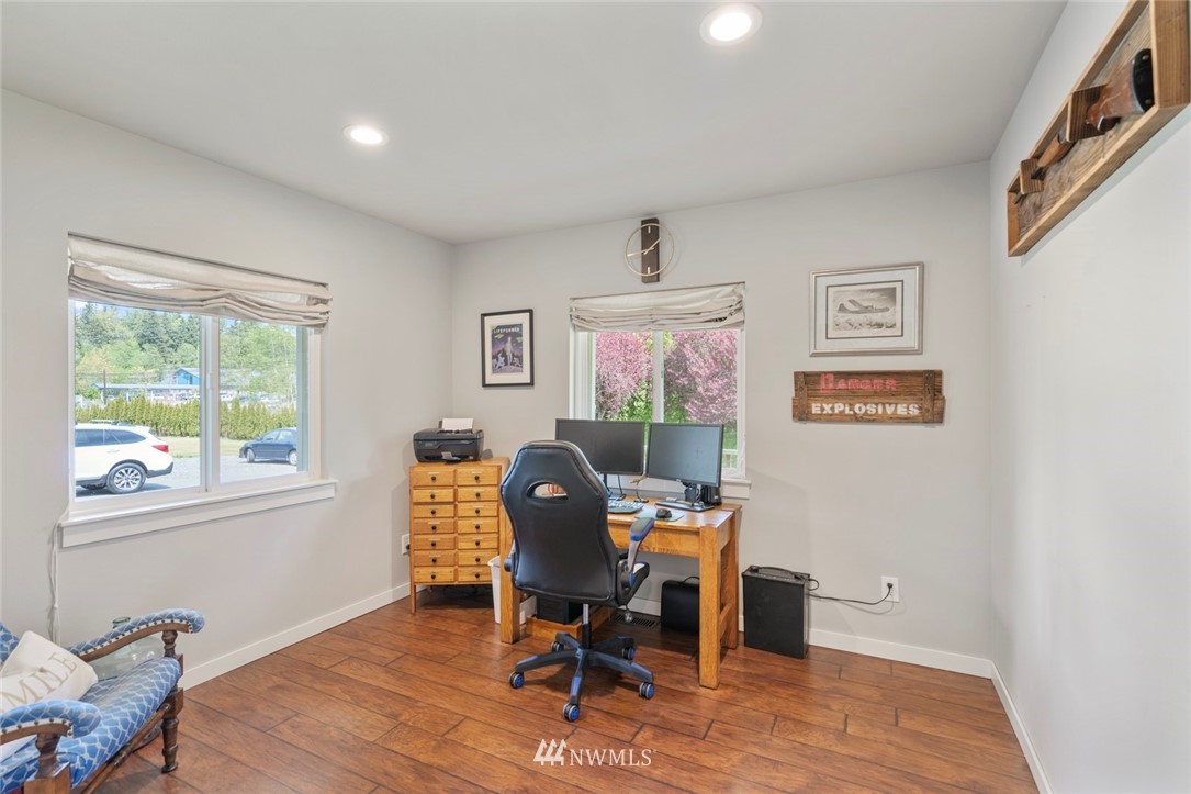 12226 Chain Lake Road Snohomish, WA 98290 - Photo 11 of 25