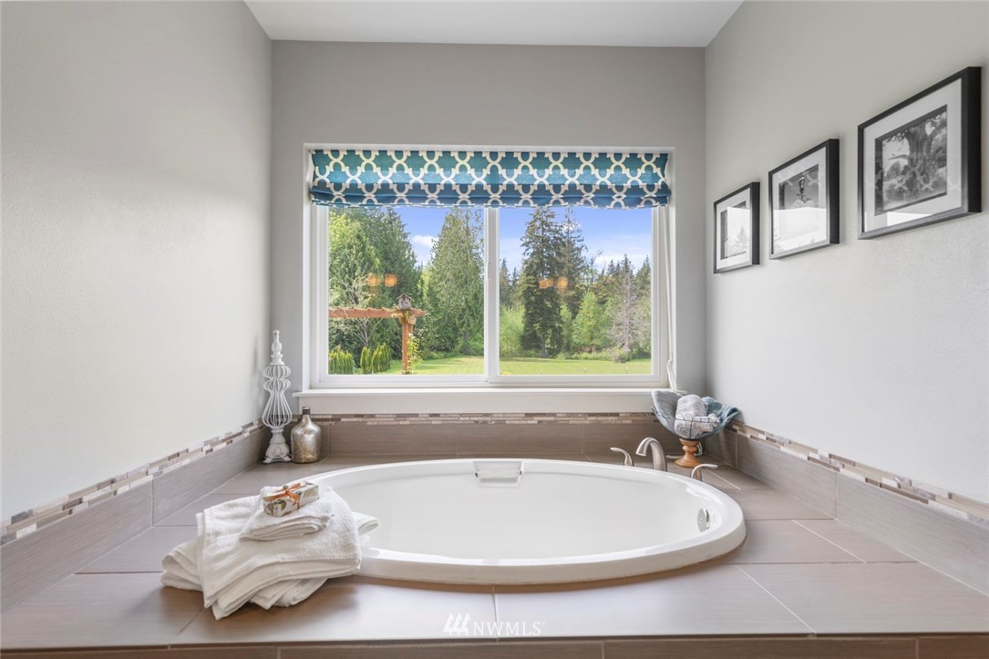 12226 Chain Lake Road Snohomish, WA 98290 - Photo 14 of 25