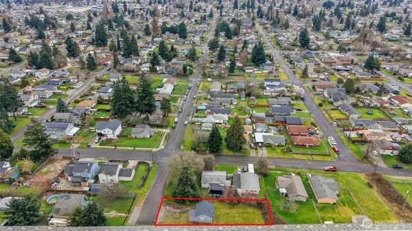 $324,800 | 1908 South 43rd Street, Tacoma, WA 98418
