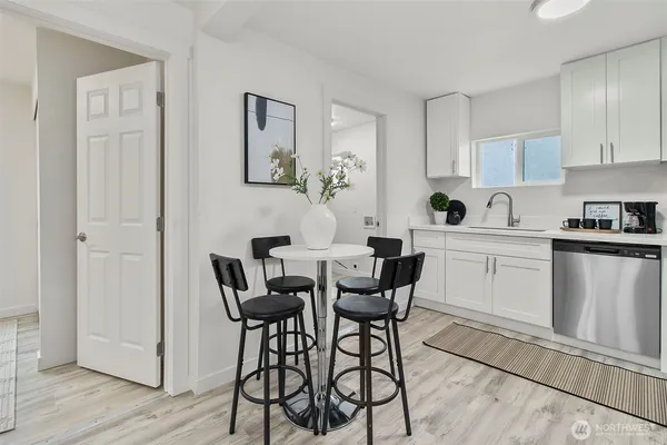 $324,800 | 1908 South 43rd Street, Tacoma, WA 98418