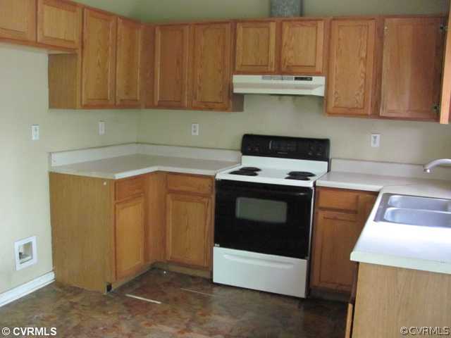 4918 Snead Road Richmond, VA 23224 - Photo 5 of 12 Kitchen