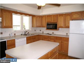 902 Jamestown Road Broomall, PA 19008 - Photo 4 of 12 Kitchen
