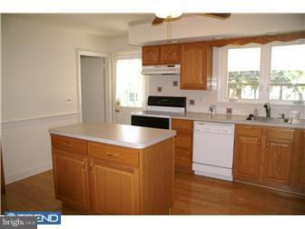 902 Jamestown Road Broomall, PA 19008 - Photo 5 of 12 Kitchen