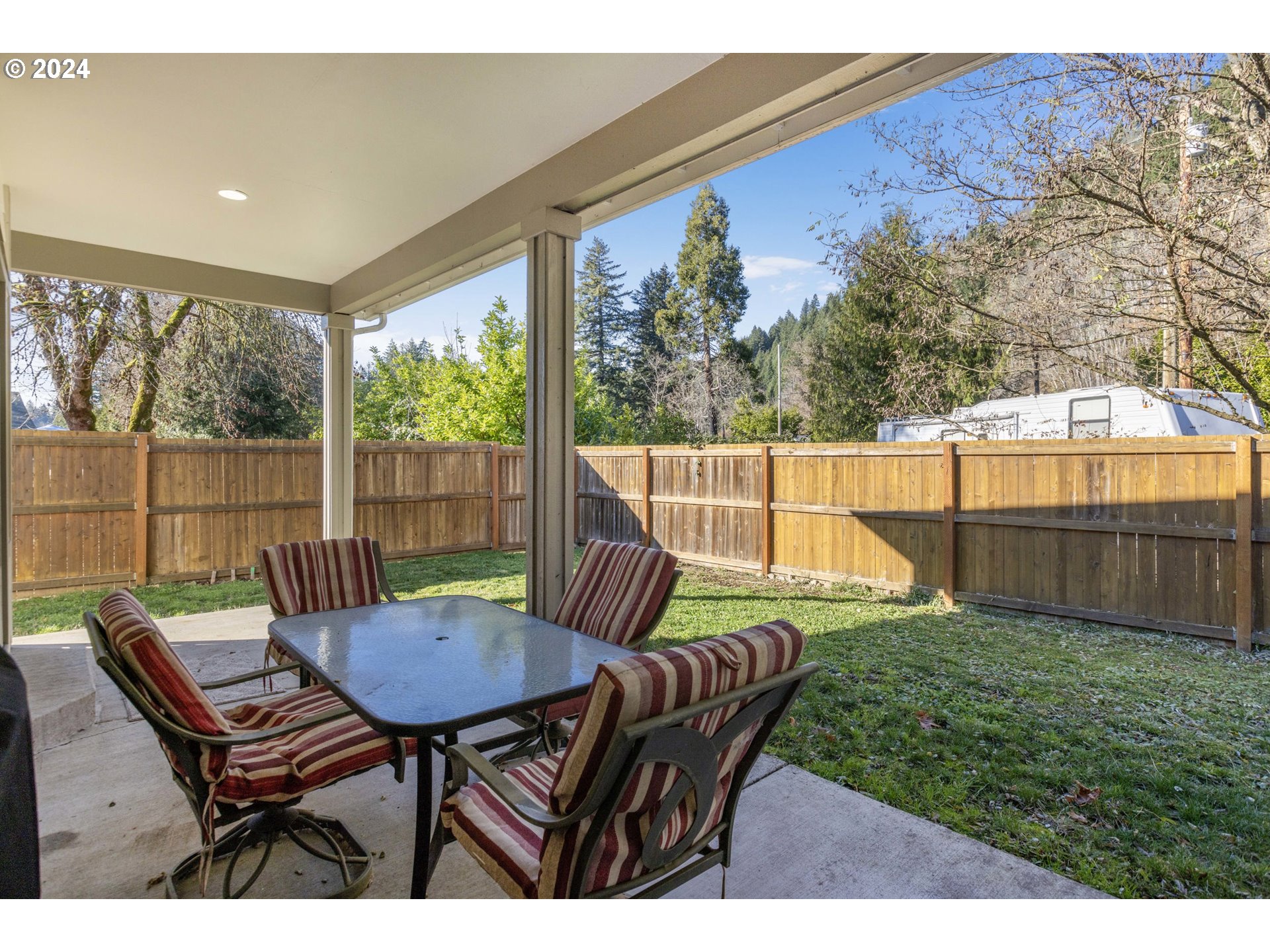 45665 North Gate Creek Road Vida, OR 97488 - Photo 25 of 31 Gallery Image 25