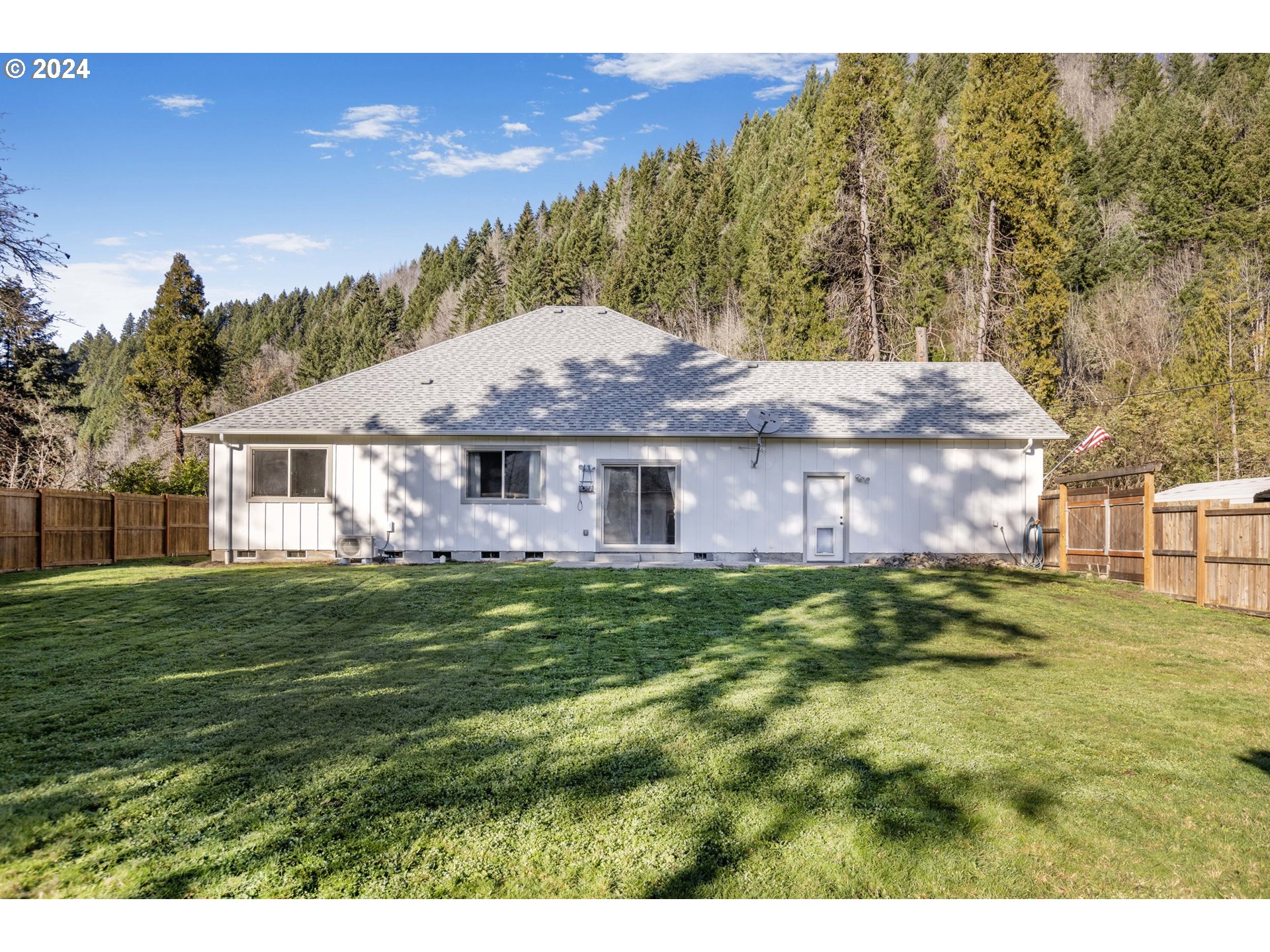 45665 North Gate Creek Road Vida, OR 97488 - Photo 27 of 31 Gallery Image 27