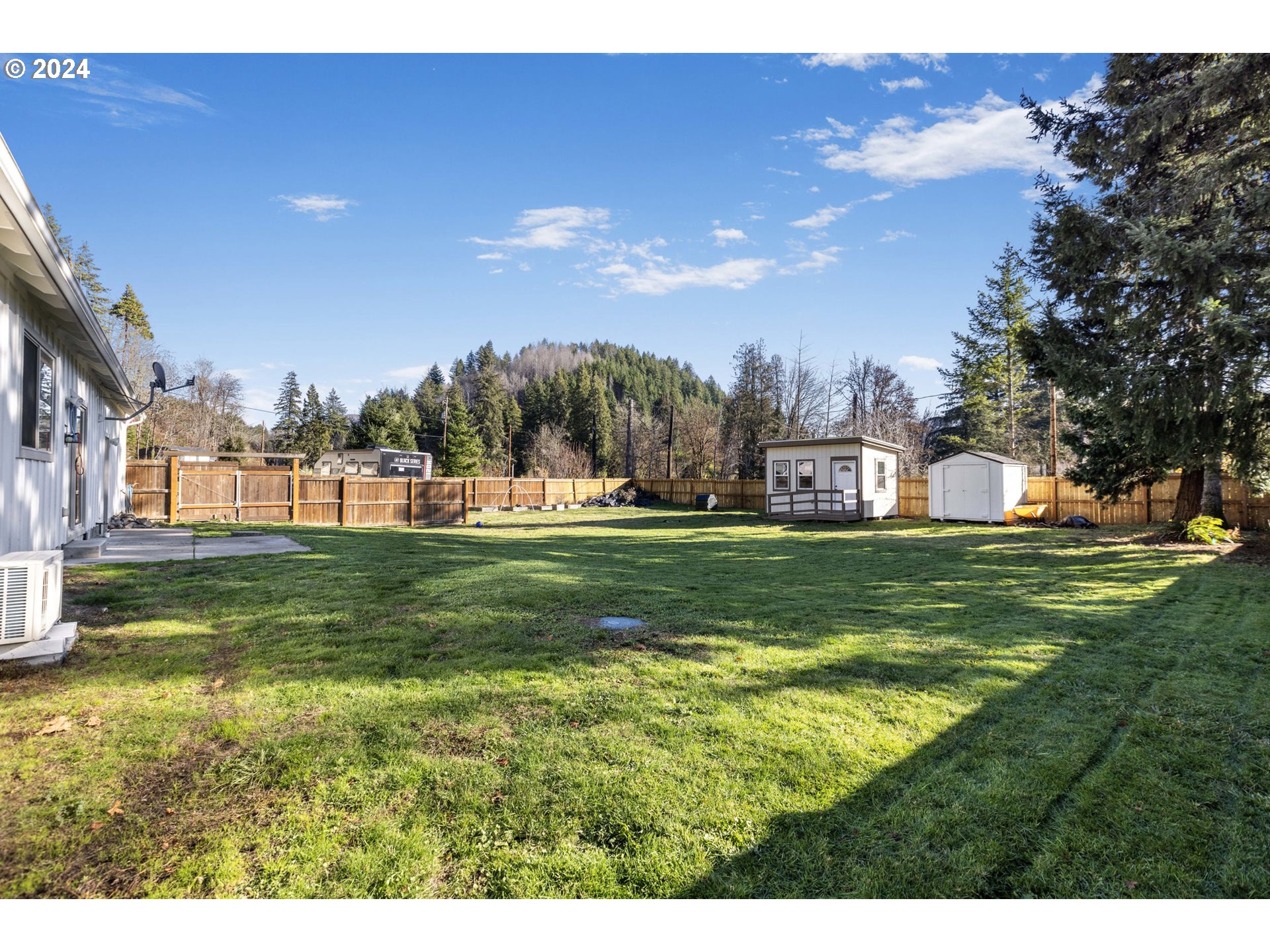 45665 North Gate Creek Road Vida, OR 97488 - Photo 28 of 31 Gallery Image 28