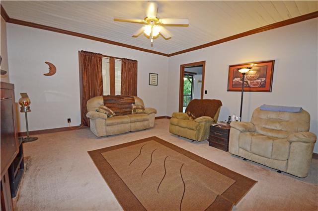 3561 Tobe Robertson Road Columbia, TN 38401 - Photo 1 of 10 Gallery Image 1