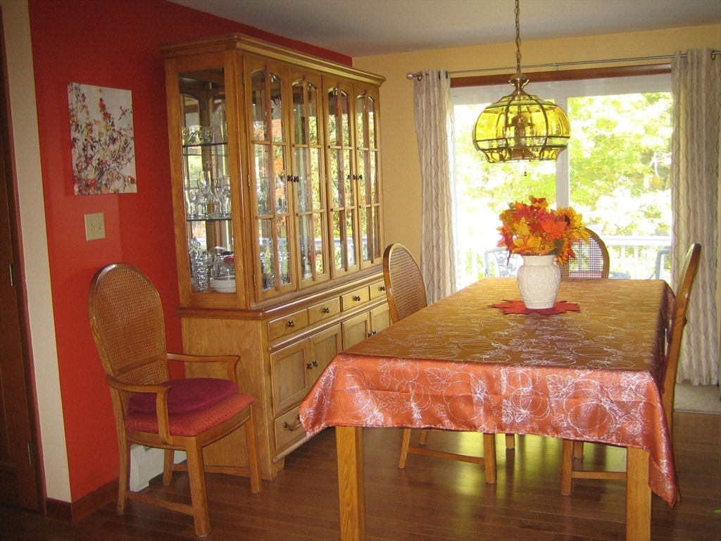 88 Great Woods Road Saugus, MA 01906 - Photo 10 of 38 Gallery Image 10