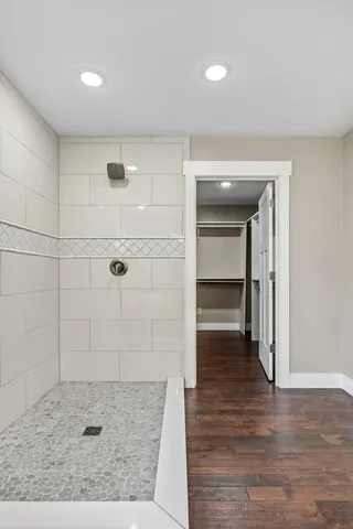 a view of a walk in closet