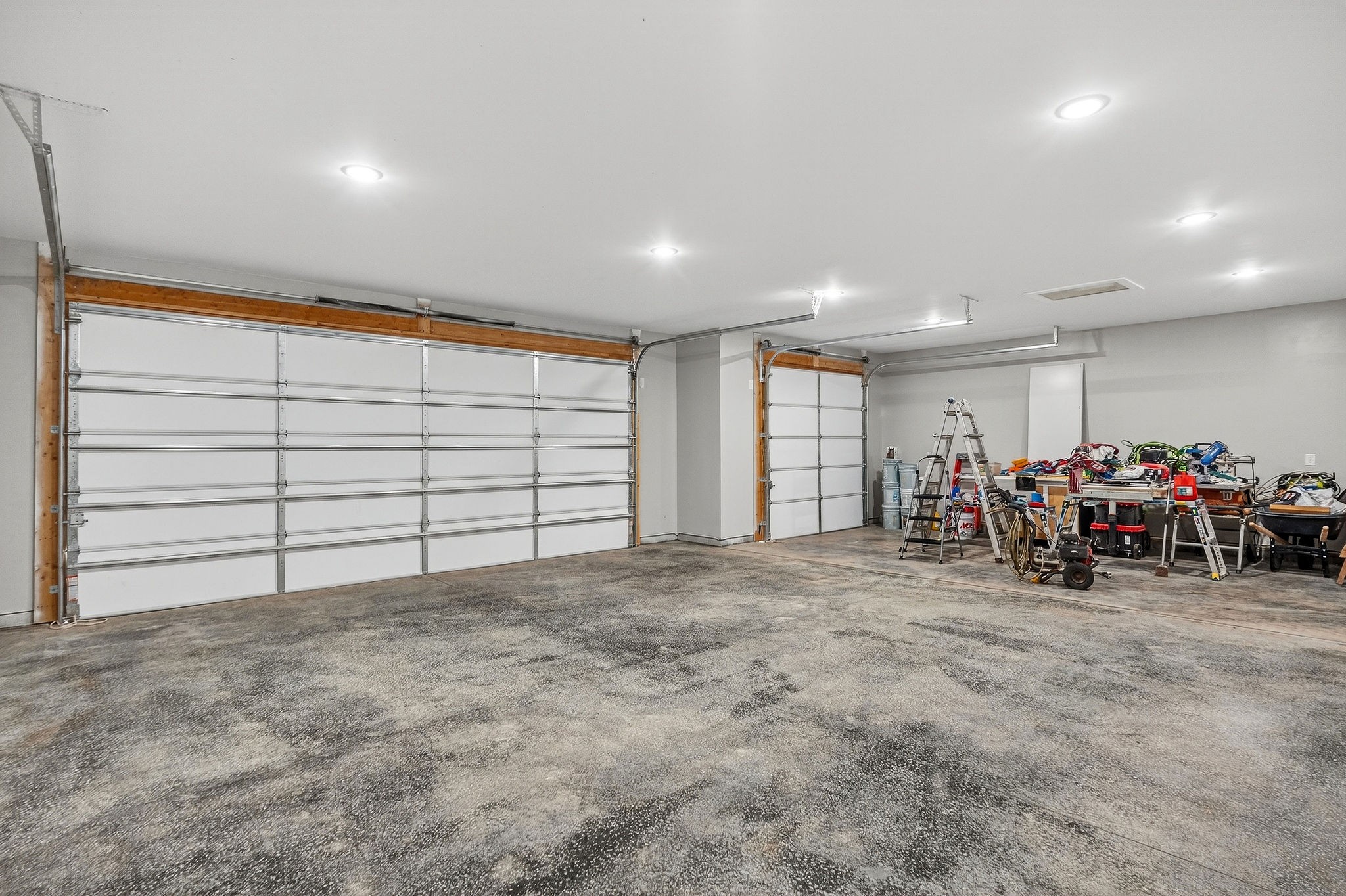 196 Dairy Barn Road Sparta, TN 38583 - Photo 42 of 44 a view of a room with gym equipment