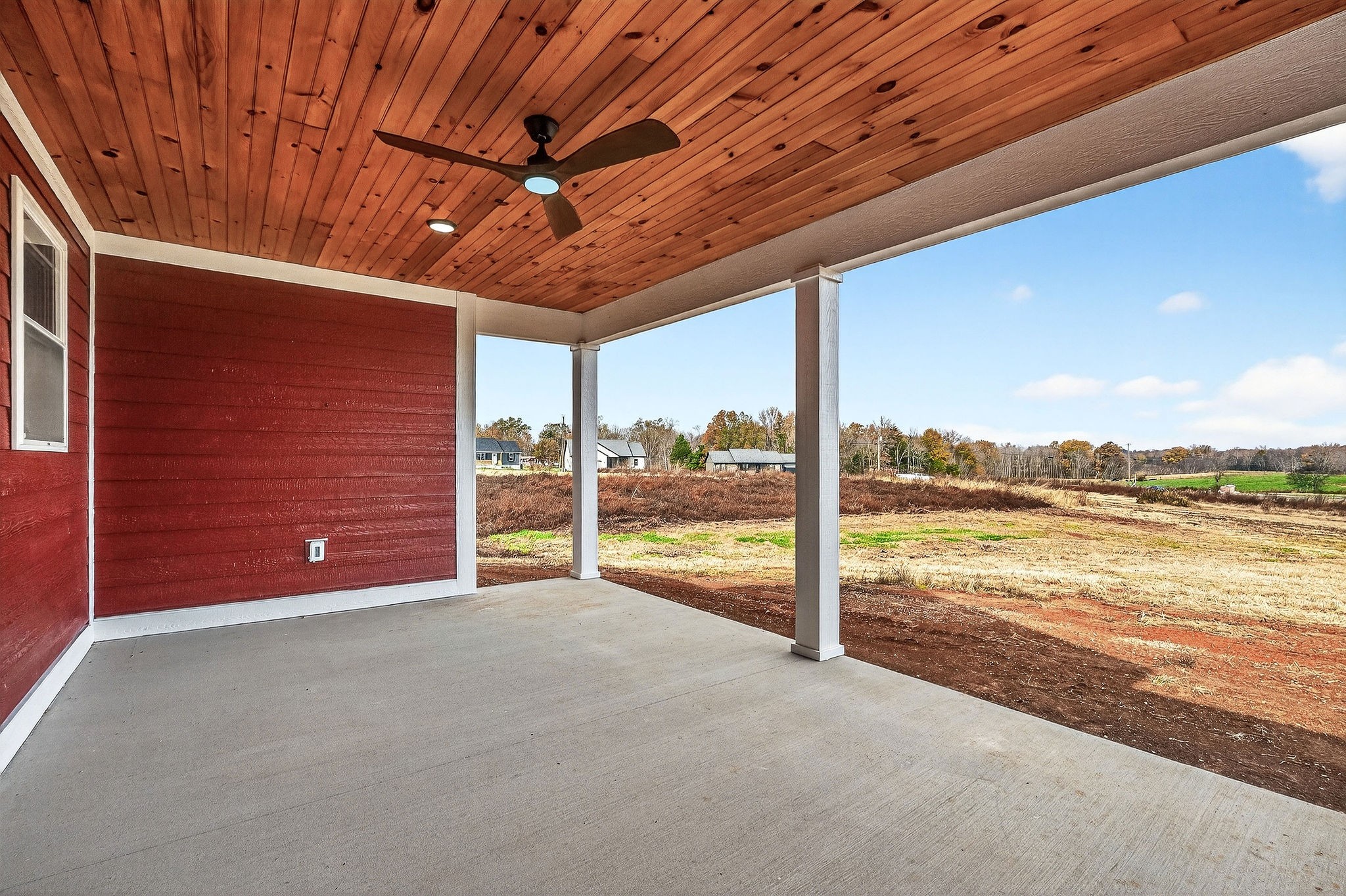 196 Dairy Barn Road Sparta, TN 38583 - Photo 43 of 44 a view of a room with an ocean view