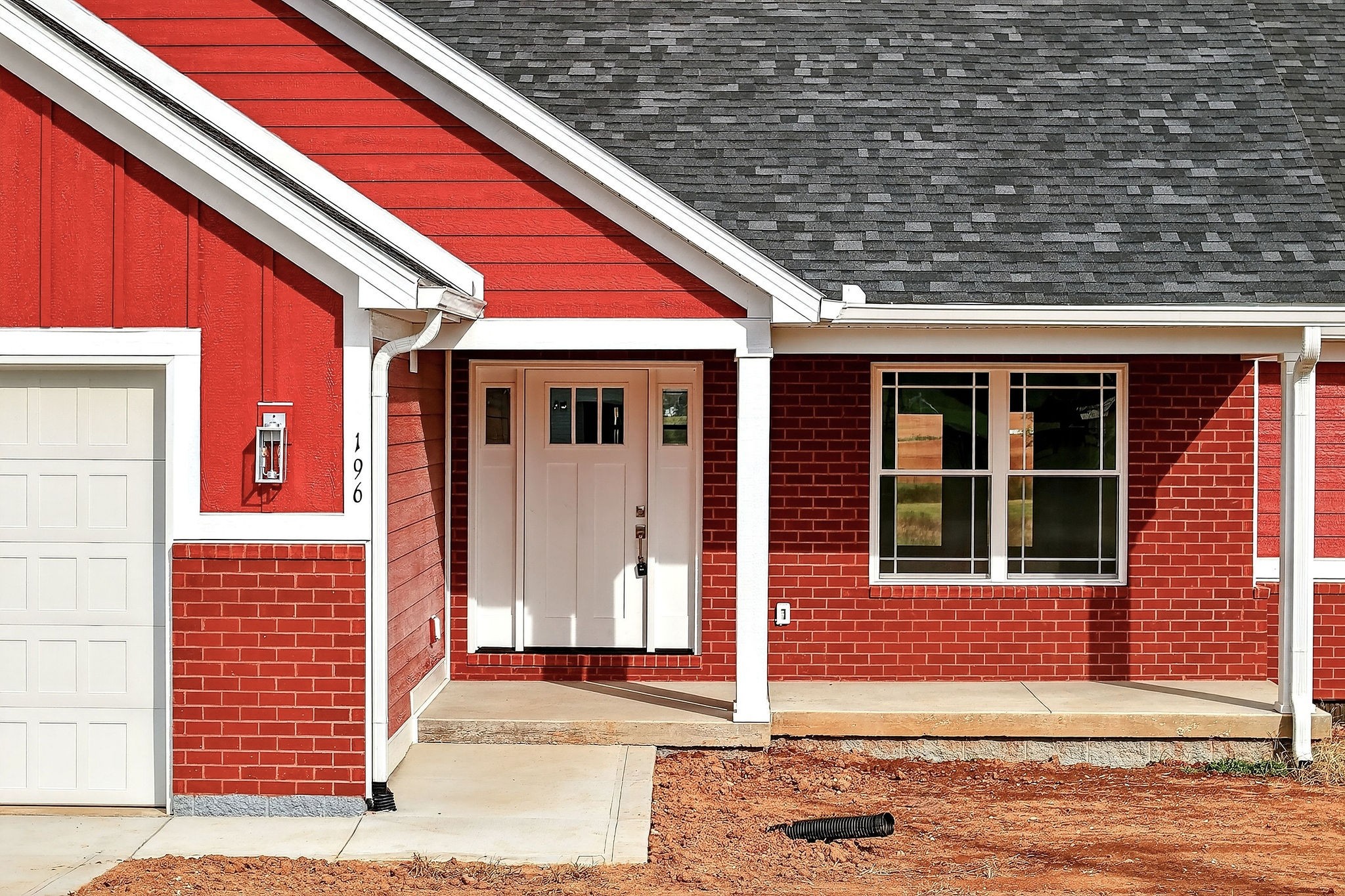 196 Dairy Barn Road Sparta, TN 38583 - Photo 5 of 44 a front view of a house