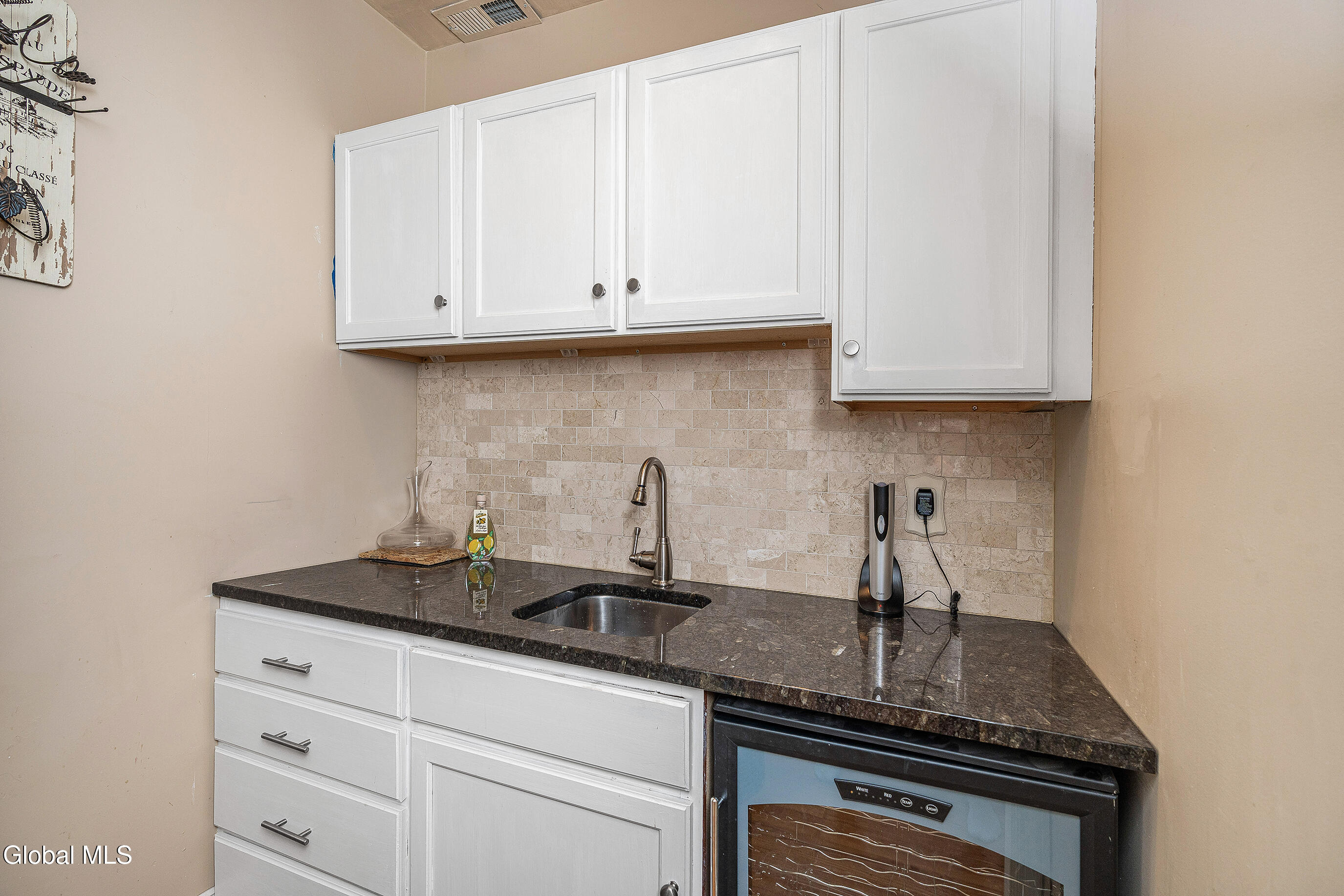 17 Birch Hill Road Albany, NY 12211 - Photo 26 of 71 037-17-Birch-Hill-Rd