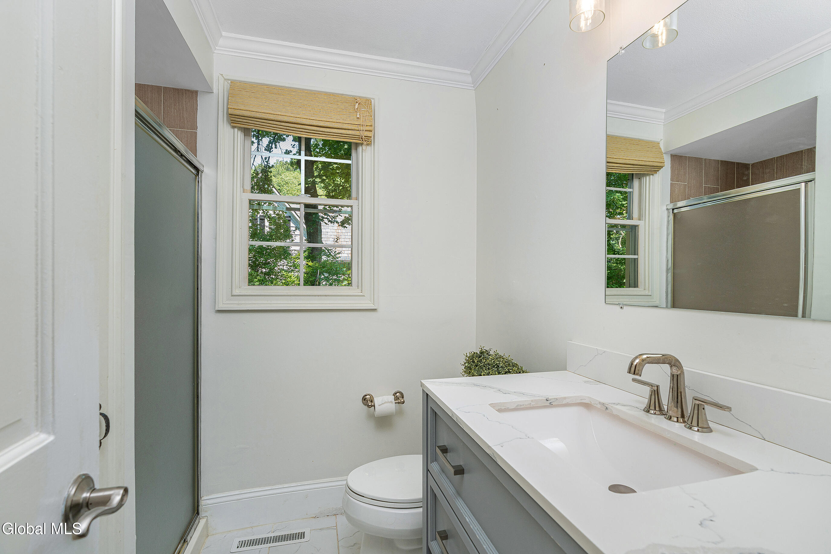 17 Birch Hill Road Albany, NY 12211 - Photo 27 of 71 031-17-Birch-Hill-Rd