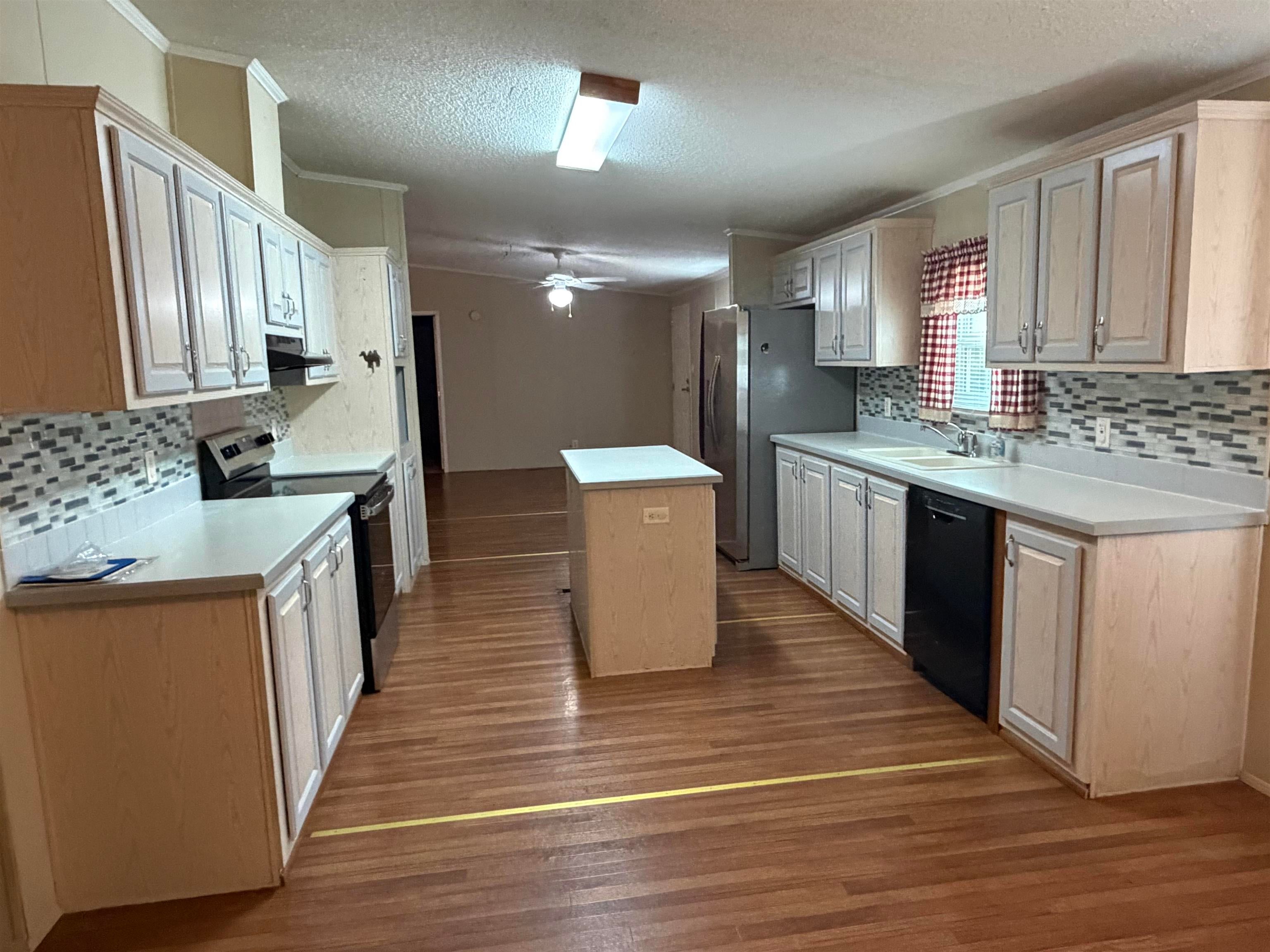 3568 Toliver Road Marshall, TX 75670 - Photo 13 of 26 Gallery Image 13