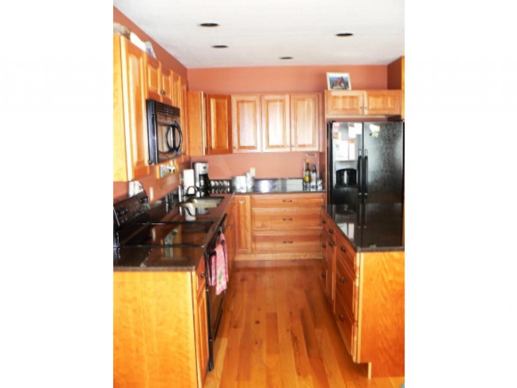 7 Sugar Hill Road Stewartstown, NH 03576 - Photo 3 of 28