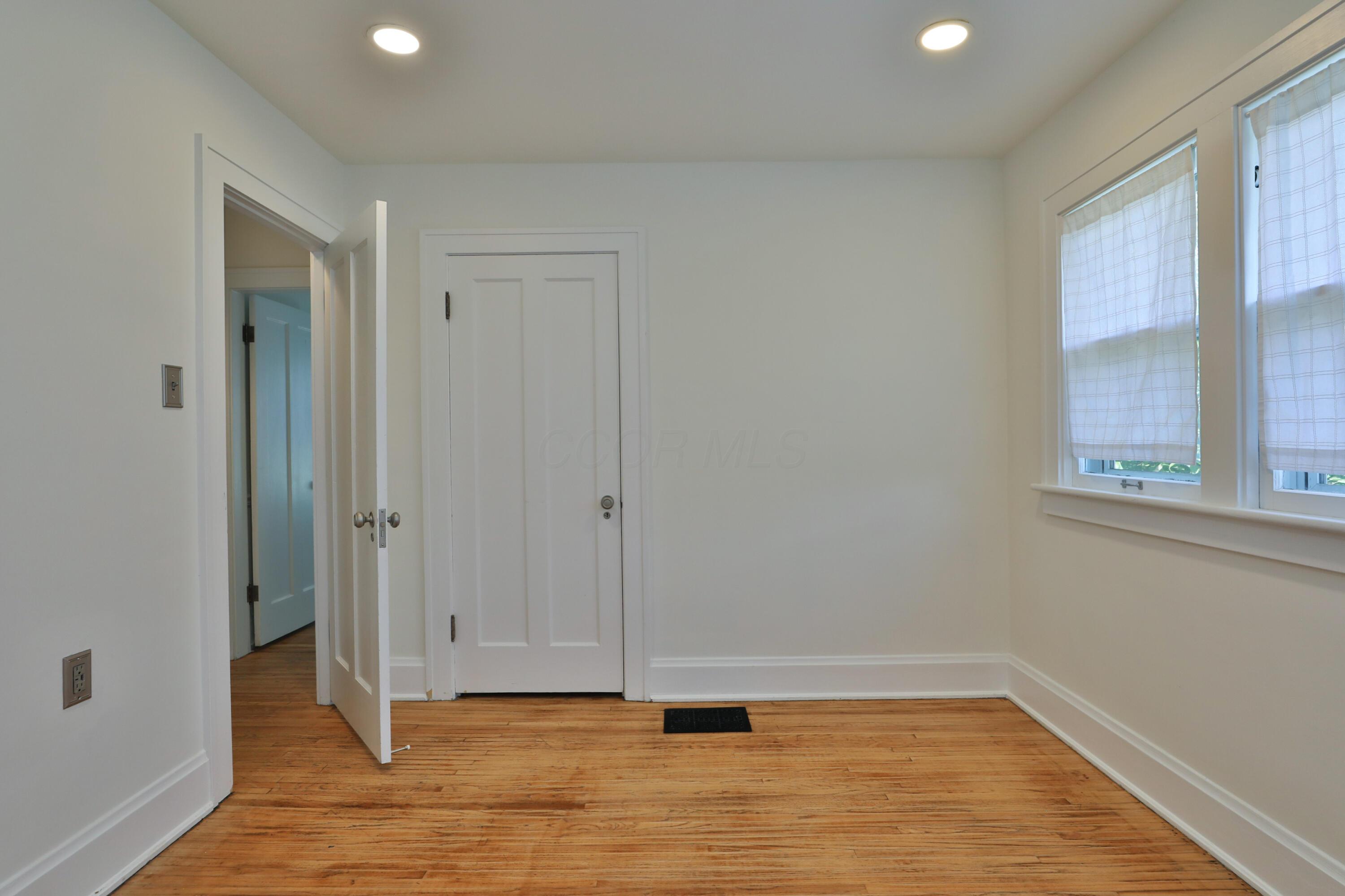 306 Crestview Road Columbus, OH 43202 - Photo 31 of 53 Bedroom #3