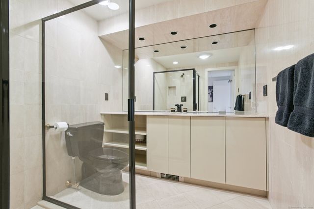 $2,300,000 | 65 Neptune Drive, Groton, CT 06340