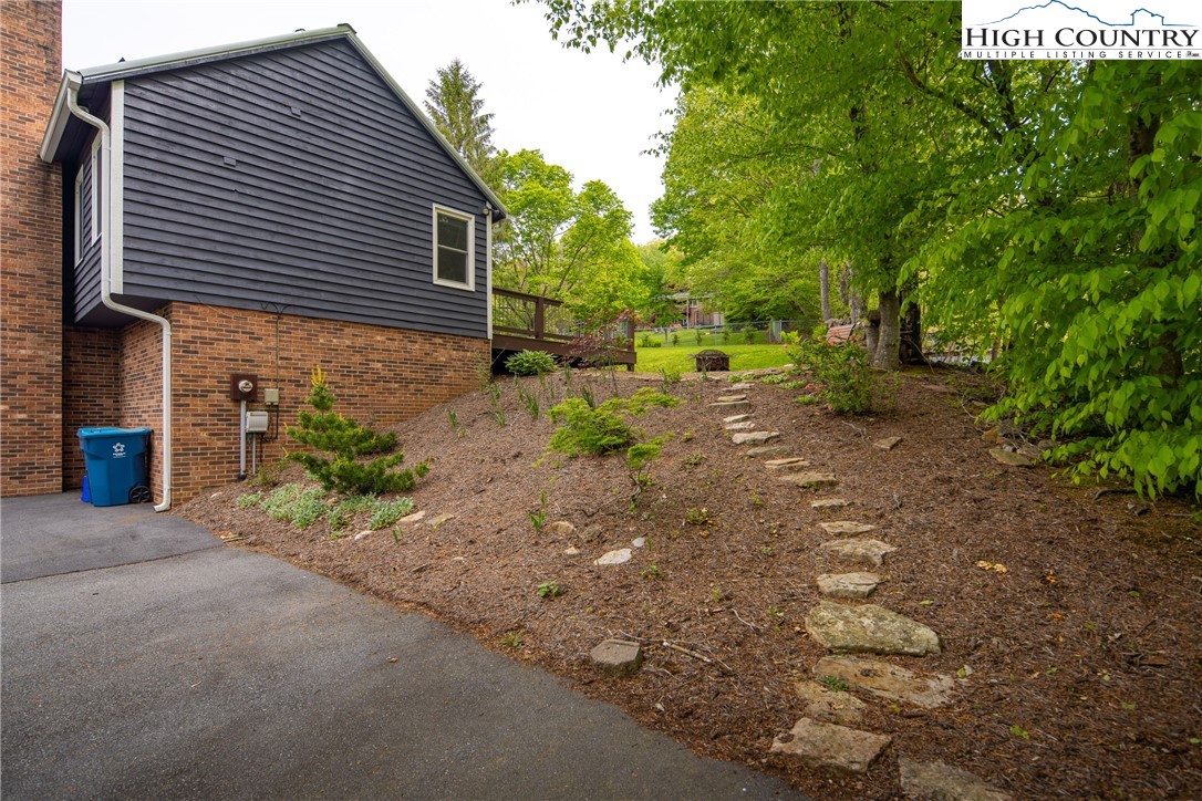 292 Fieldstream Drive Boone, NC 28607 - Photo 4 of 50 Gallery Image 4